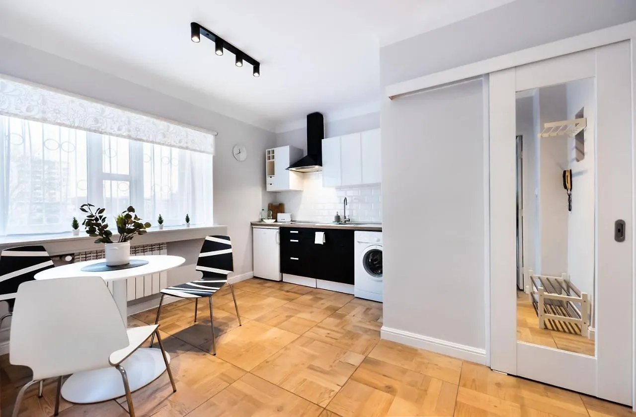 Metro Ratusz Arsenal Designer Studio Warsaw Apartment
